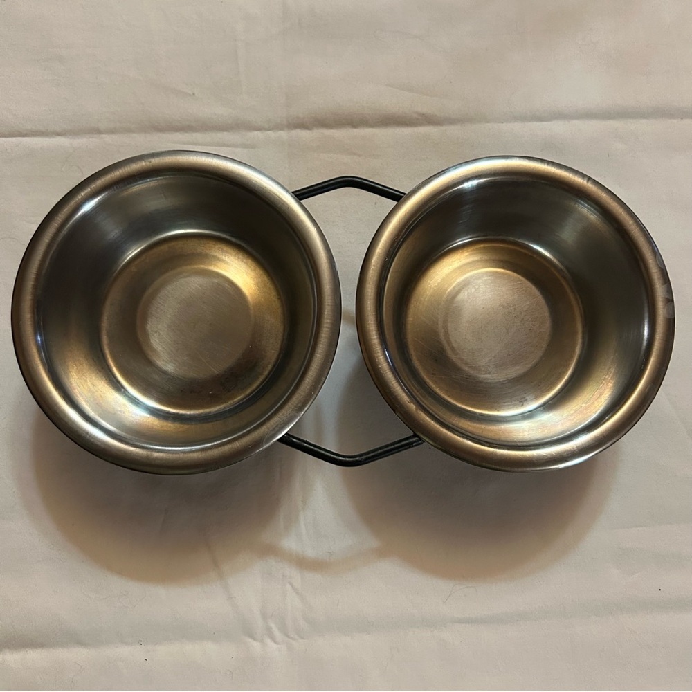 Small Holder with Bowls